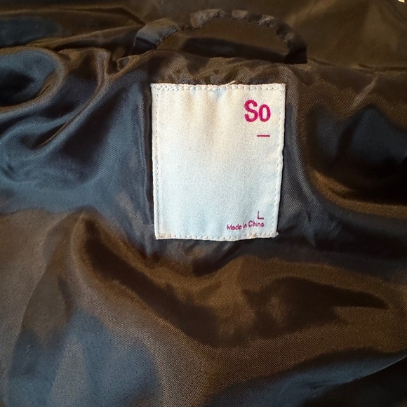 **SO* Black Sleeveless Junior's Puffer Vest Size Large - Picture 7 of 9